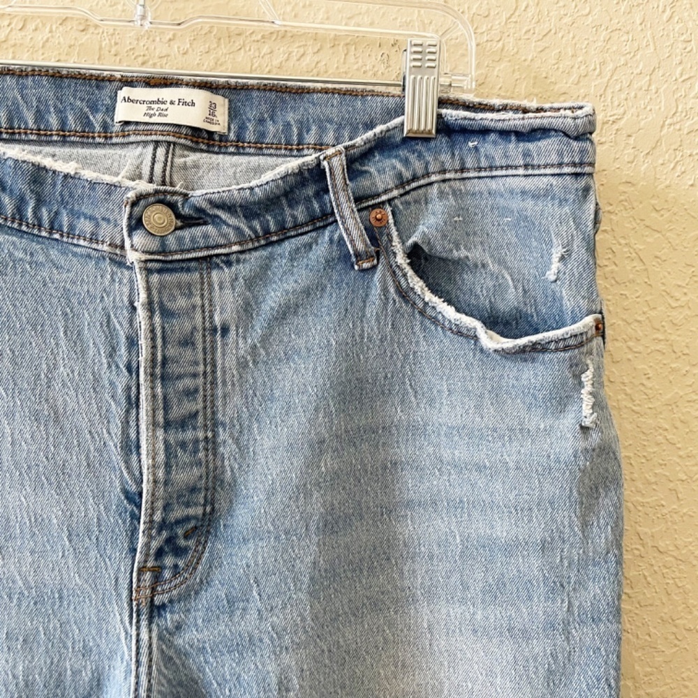 Abercrombie & Fitch Light Blue High-Rise Distressed Straight Jeans - Picture 8 of 13